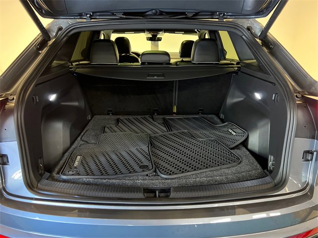 Certified 2025 Volkswagen Atlas Cross Sport SEL Premium R-Line image 5