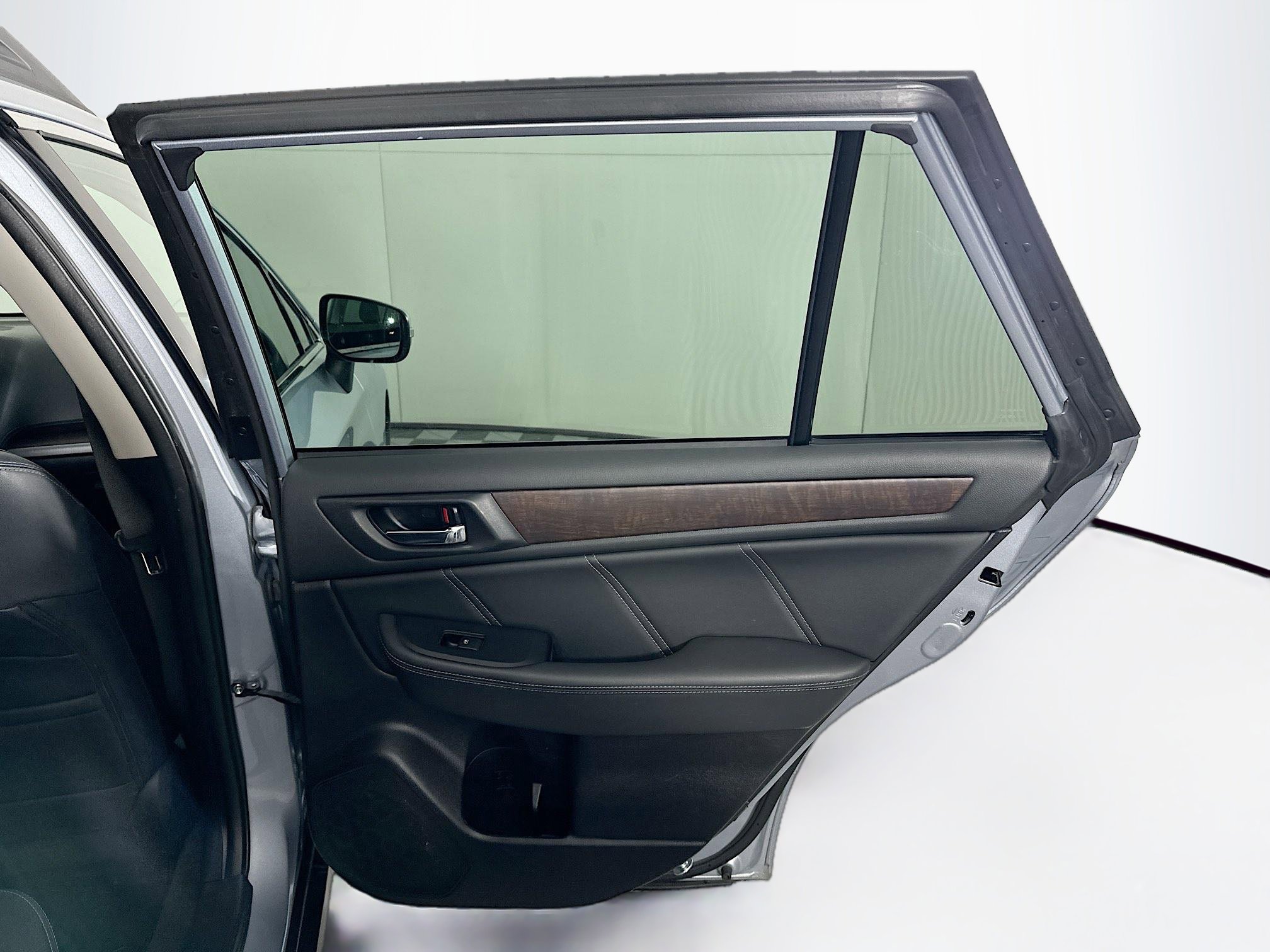 Used 2018 Subaru Outback 2.5i Limited image 29