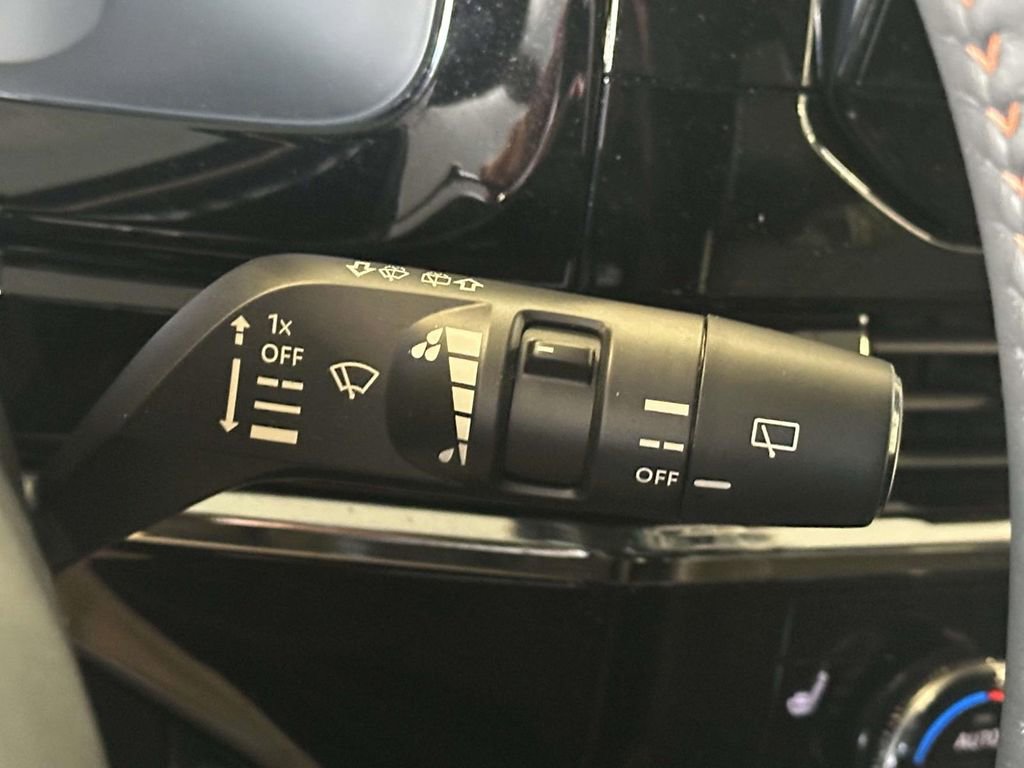 Used 2025 Nissan Pathfinder Rock Creek AWD/4WD image 27