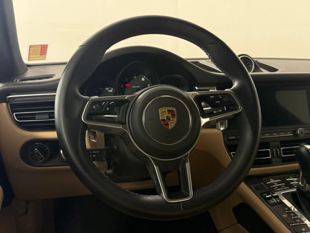 Used 2020 Porsche Macan AWD/4WD image 23