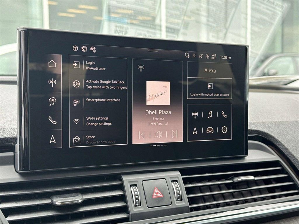 New 2025 Audi Q5 e Premium Plus image 12