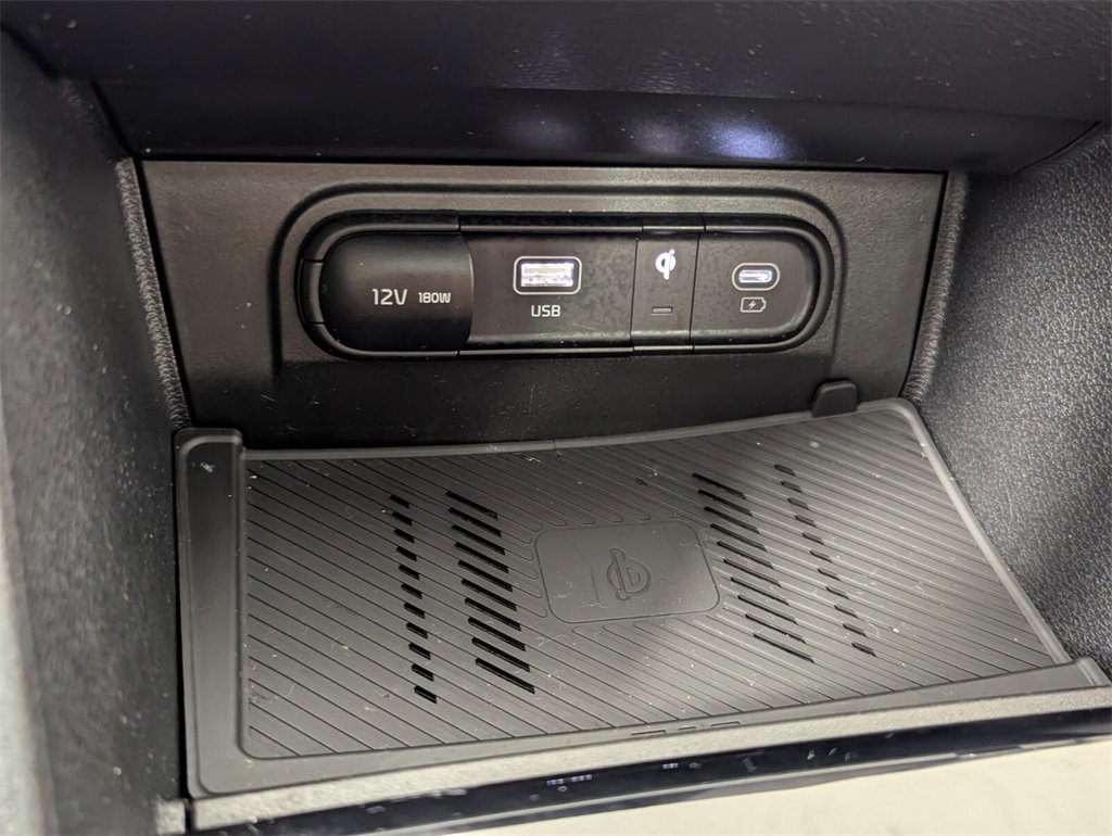 Used 2024 Kia Sportage SX image 19