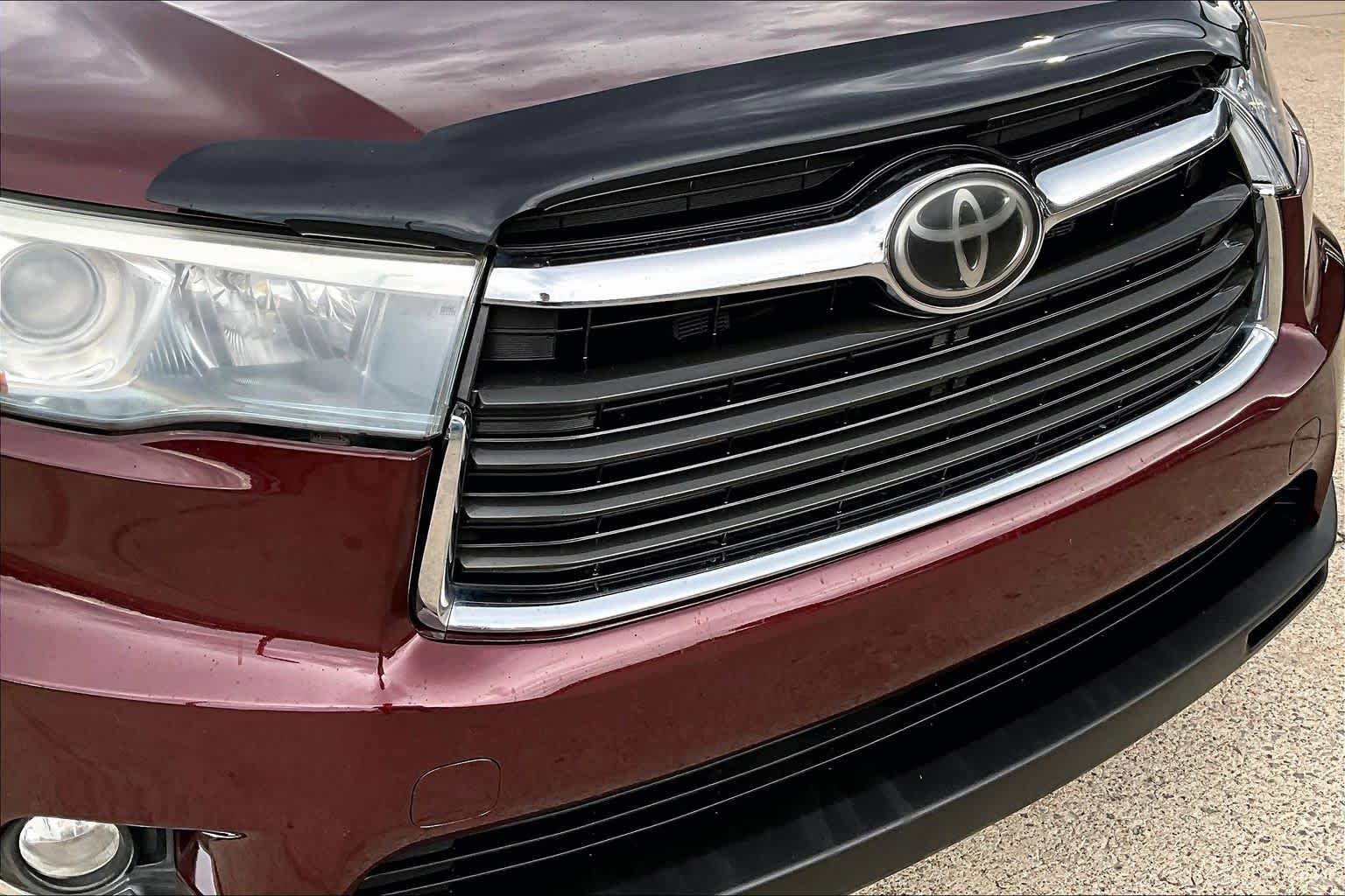 Used 2015 Toyota Highlander Limited Platinum AWD/4WD image 30