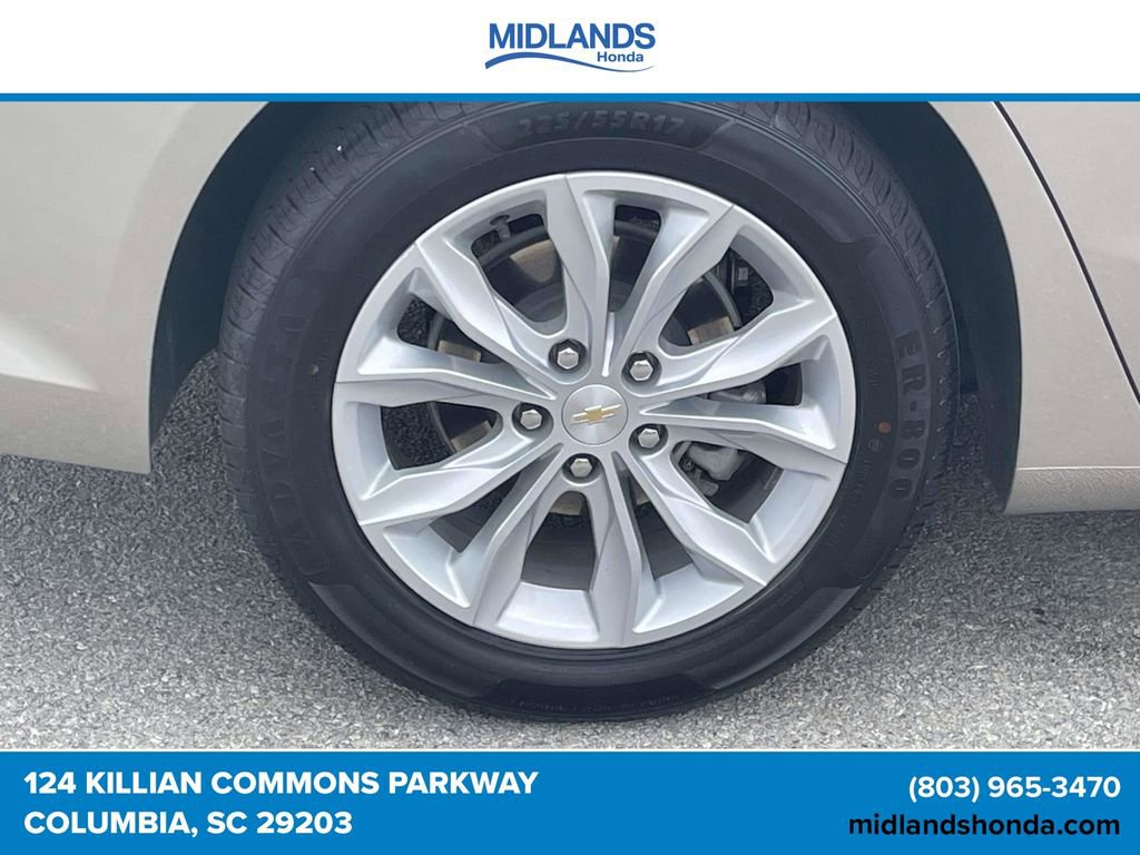 Used 2025 Chevrolet Malibu LT FWD image 7