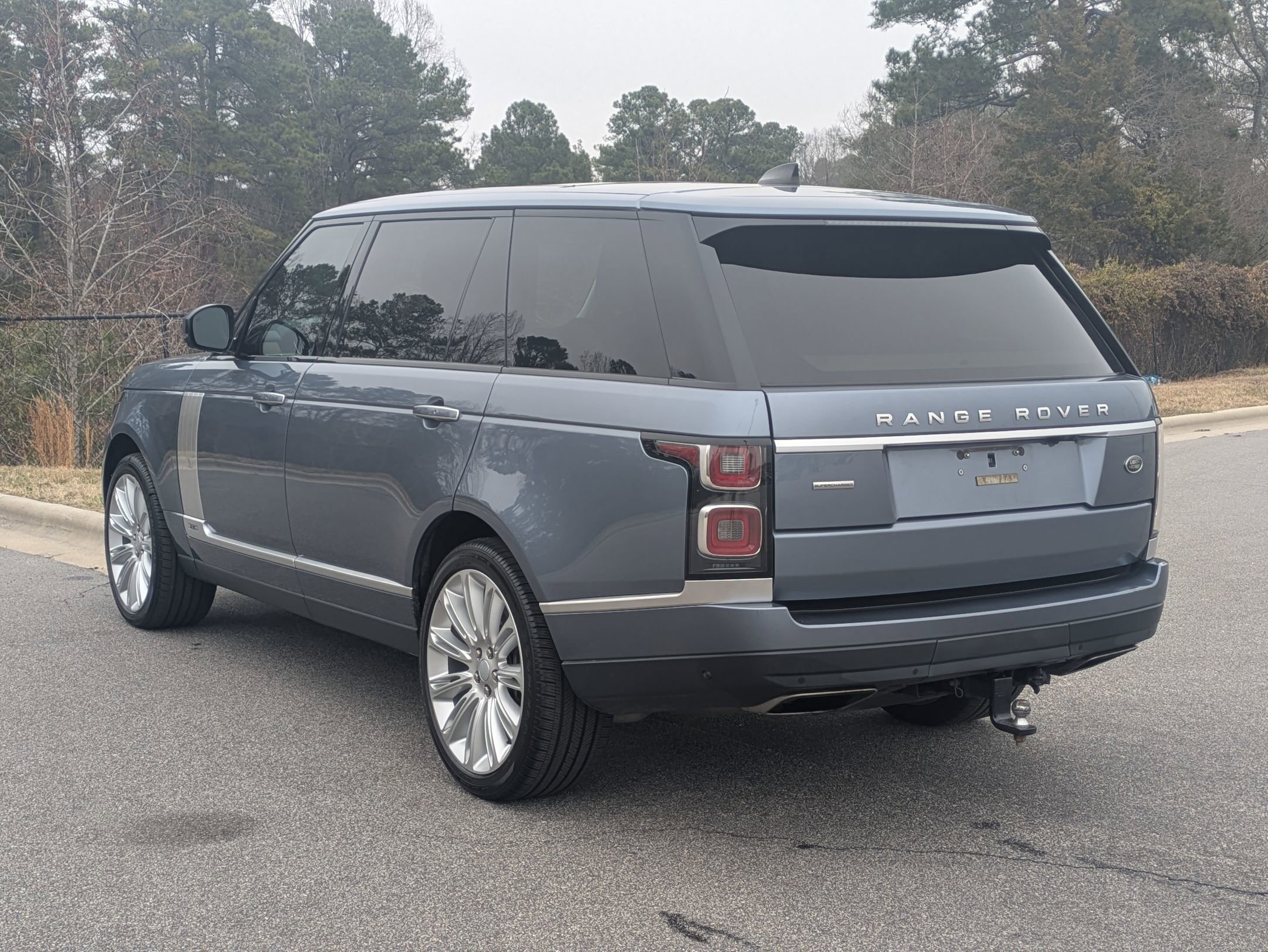 Used 2019 Land Rover Range Rover Long Wheelbase Supercharged image 7