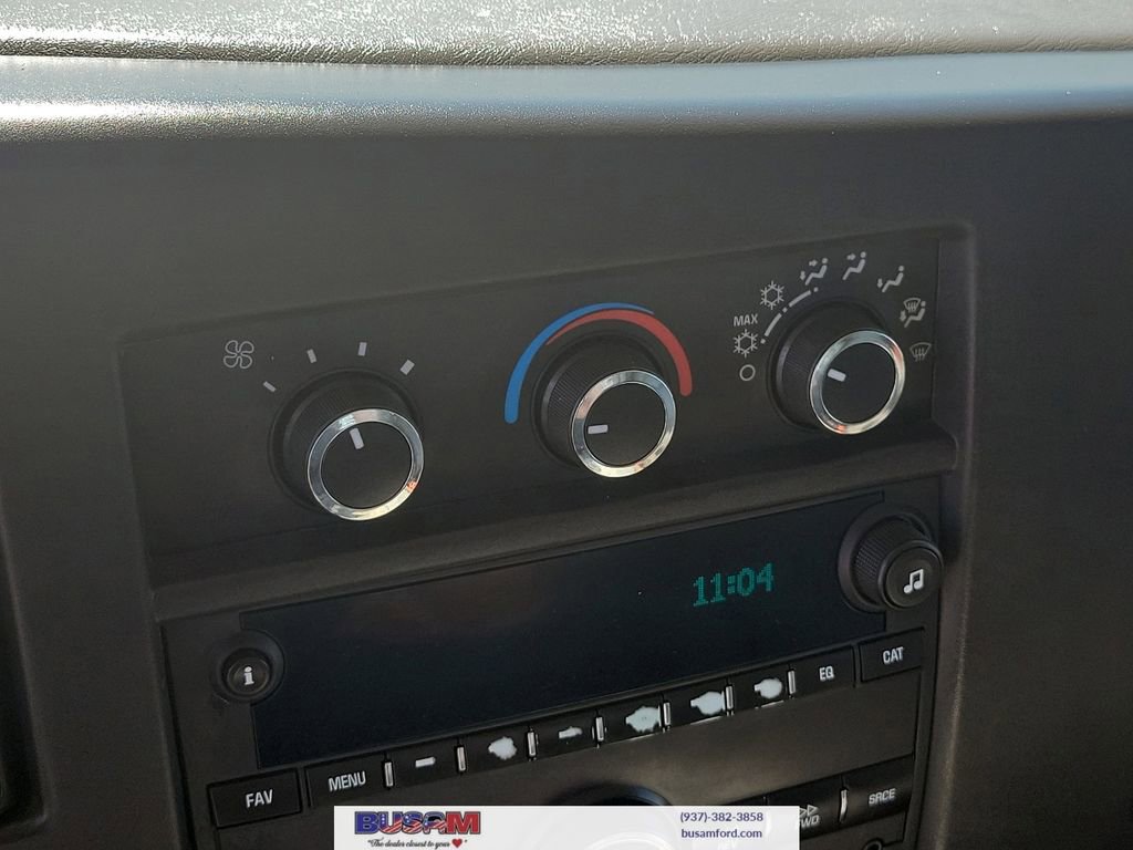 Used 2015 Chevrolet Express 2500 image 17