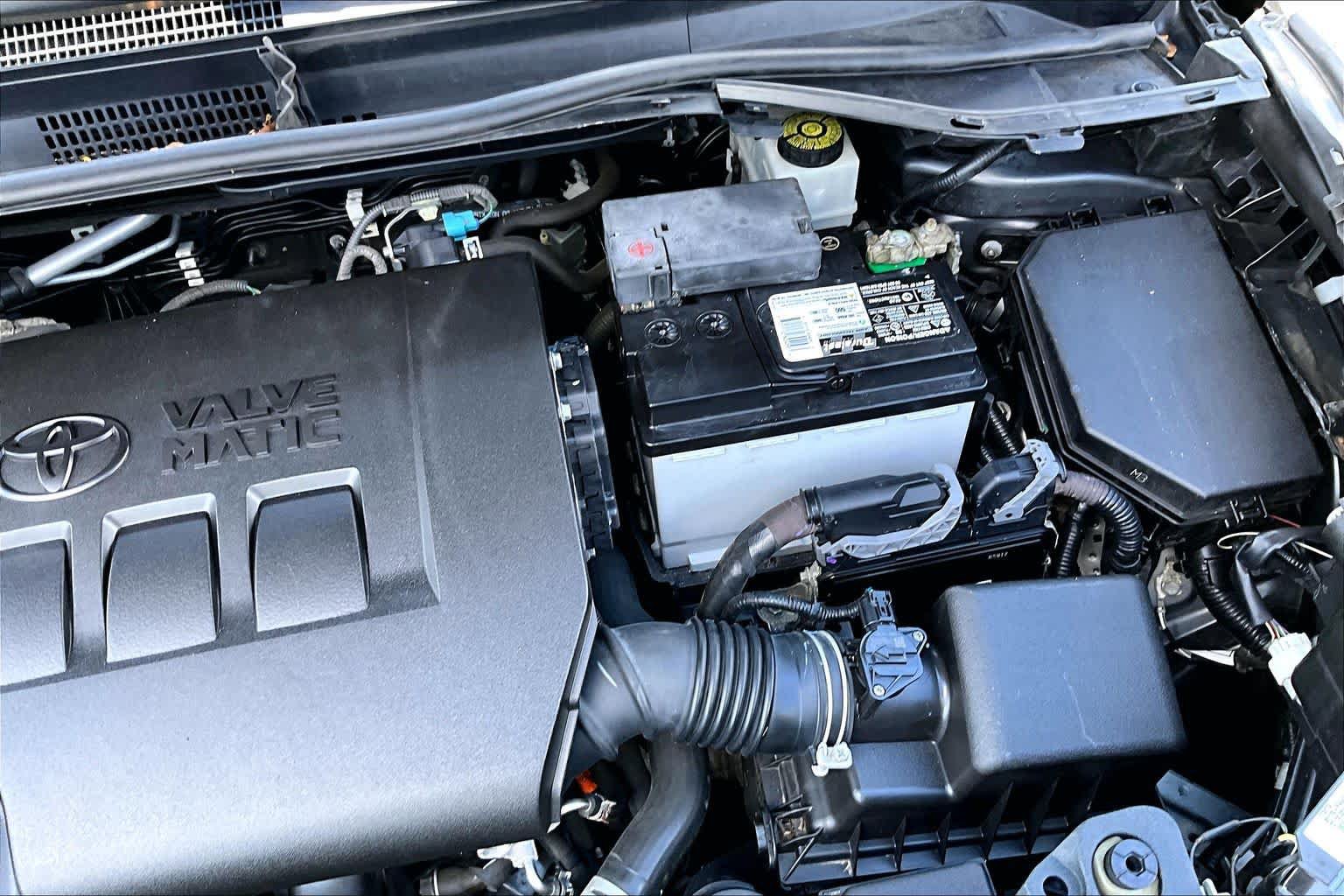 Used 2018 Toyota C-HR XLE FWD image 32