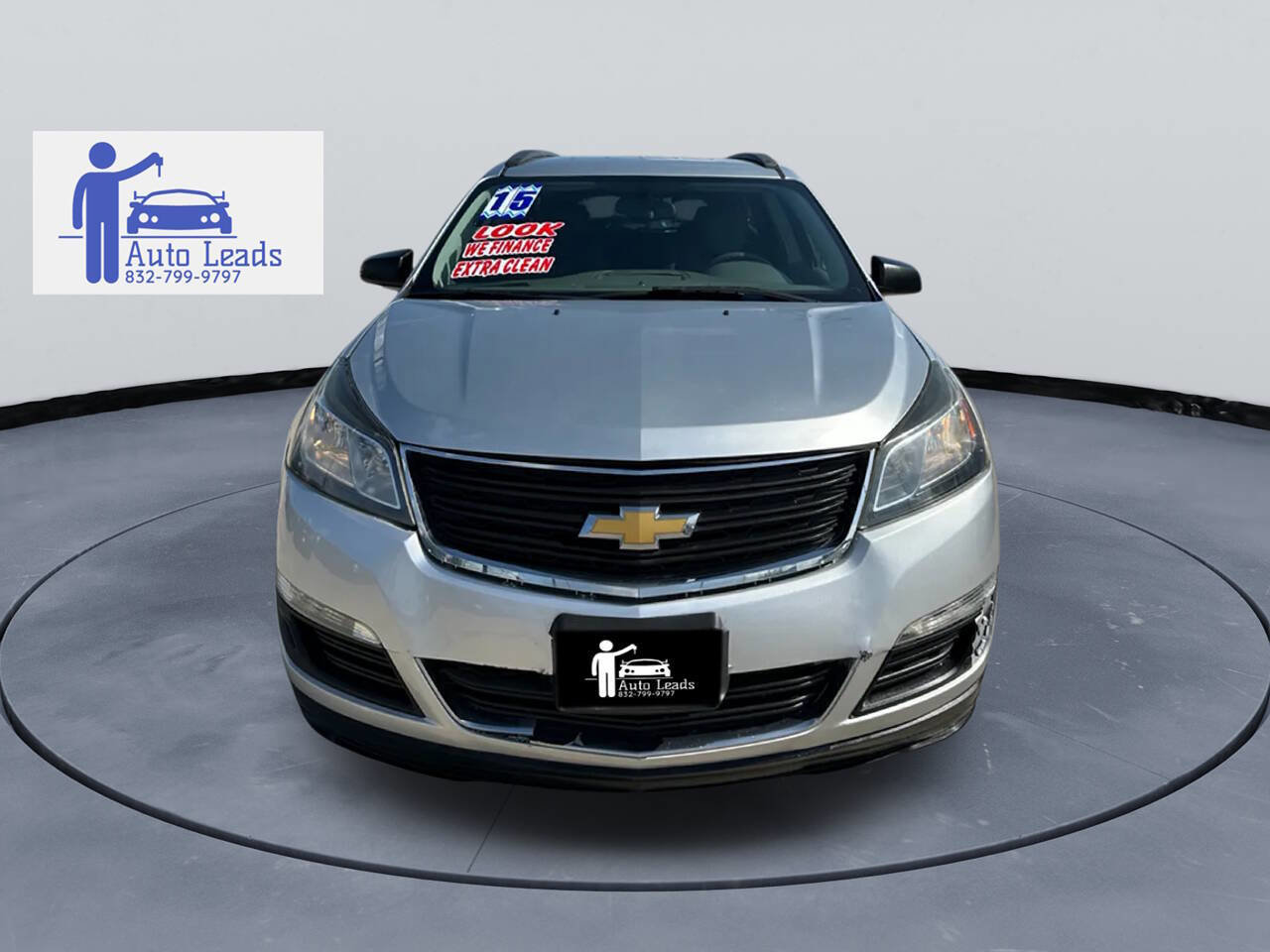 Used 2015 Chevrolet Traverse LS image 3