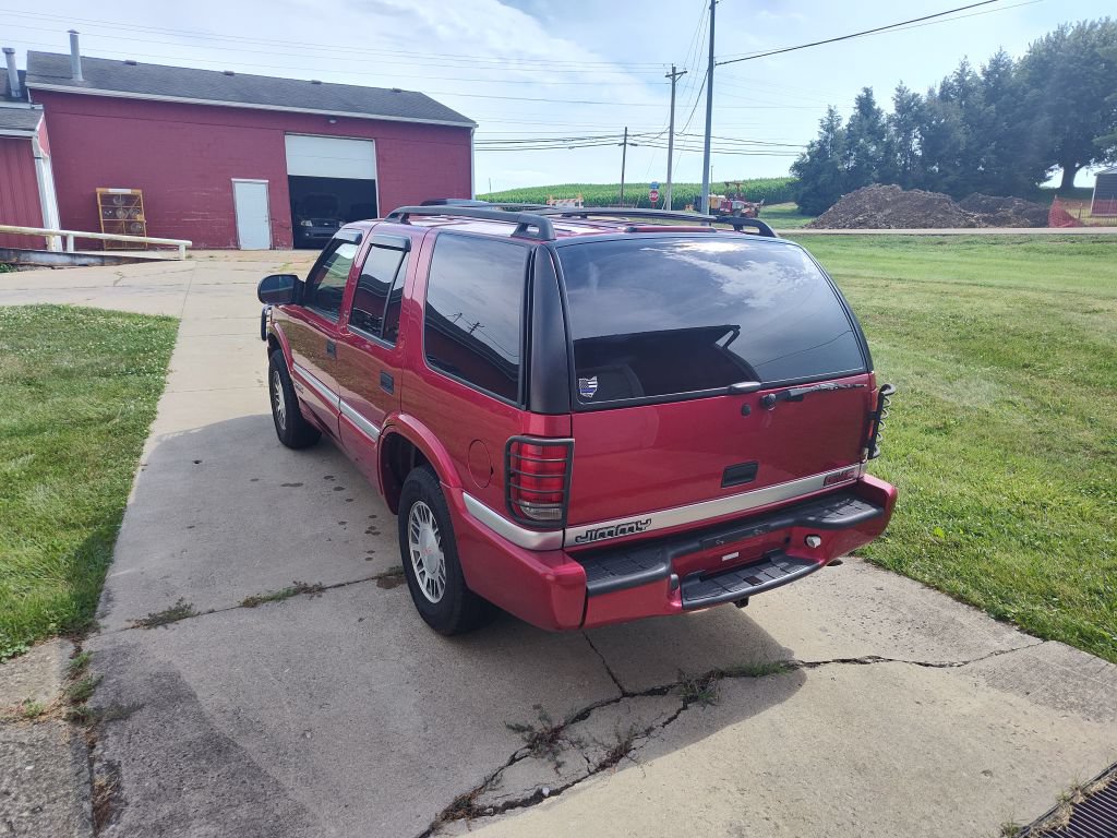 Used 2000 GMC Jimmy SLE AWD/4WD image 2