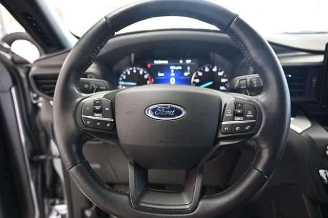 Used 2020 Ford Explorer XLT w/ Comfort Package AWD/4WD image 24