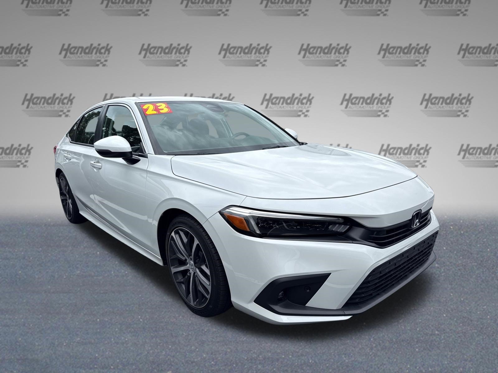Used 2023 Honda Civic Touring image 2