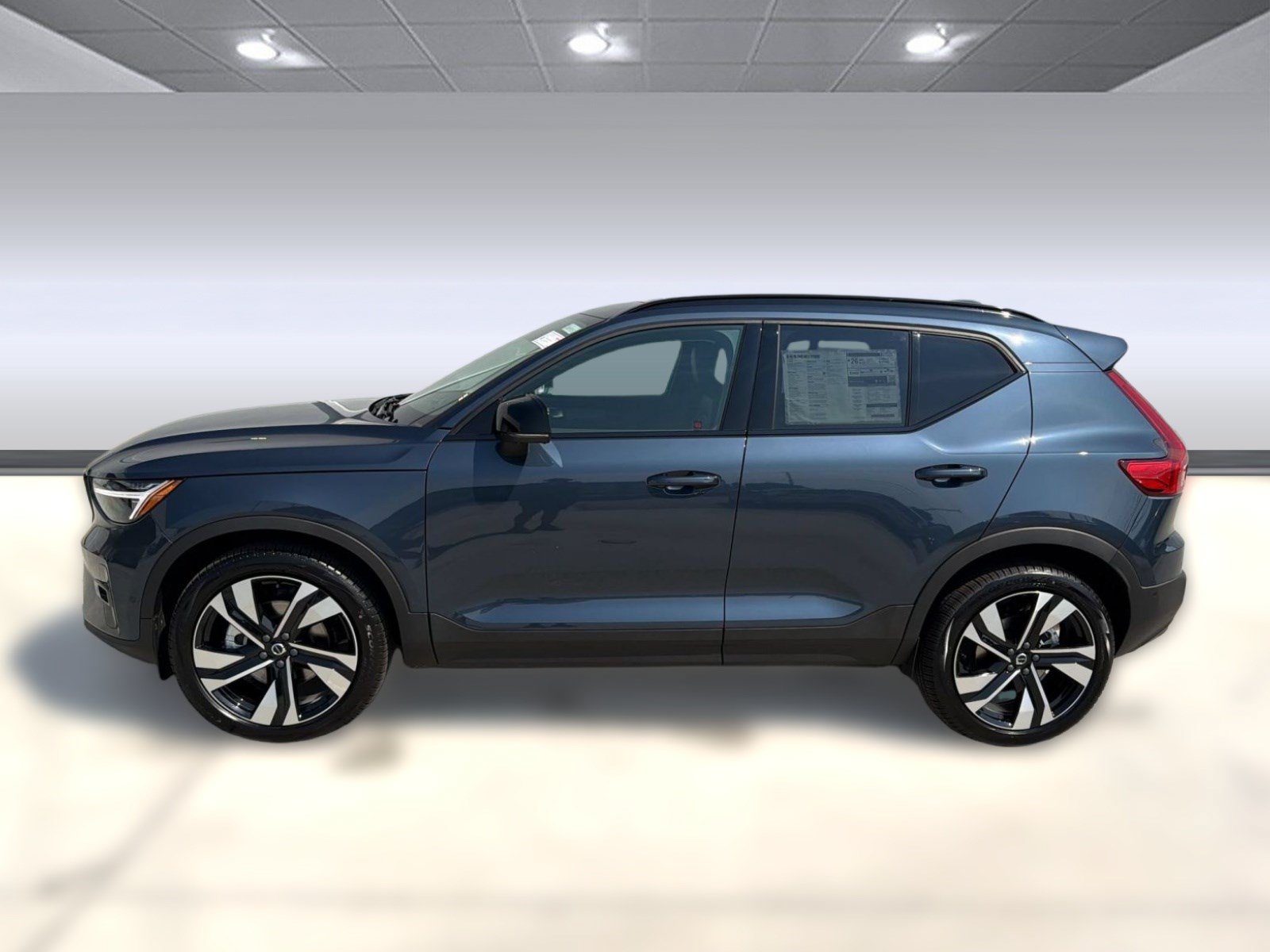 New 2026 Volvo XC40 B5 Ultra w/ Climate Package AWD/4WD image 2