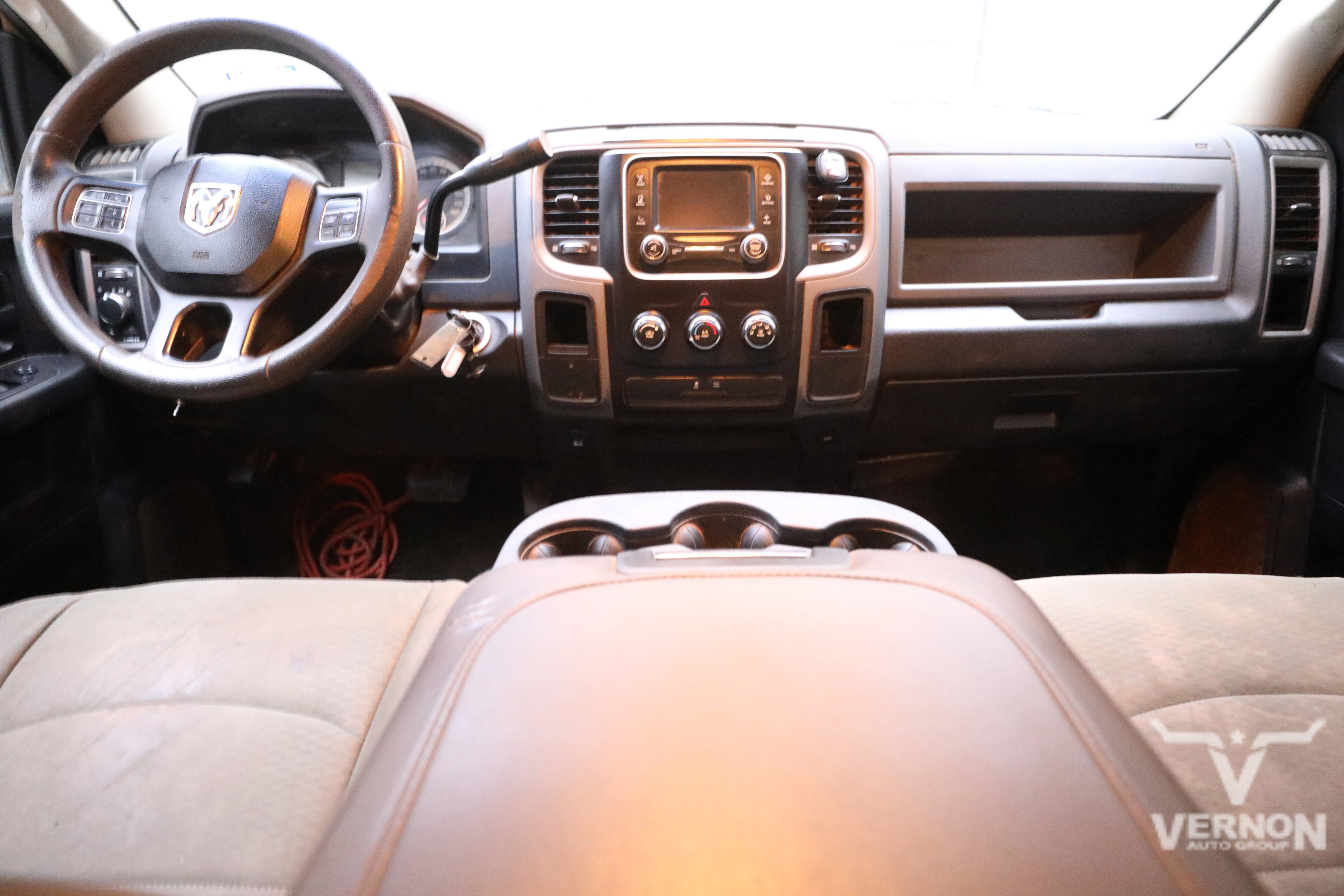 Used 2015 RAM 2500 Tradesman w/ Chrome Appearance Group image 13