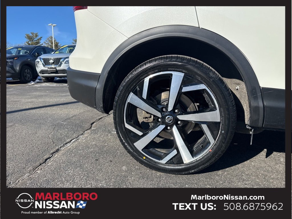 Used 2020 Nissan Rogue Sport SL image 9