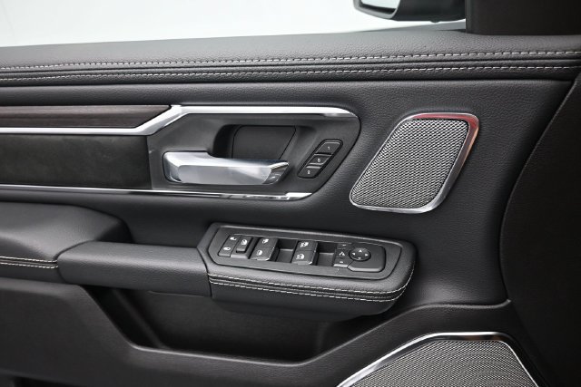 New 2027 RAM 1500 Laramie AWD/4WD image 15