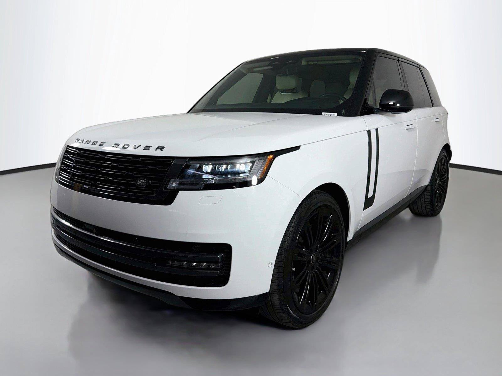 Certified 2025 Land Rover Range Rover SE AWD/4WD image 1