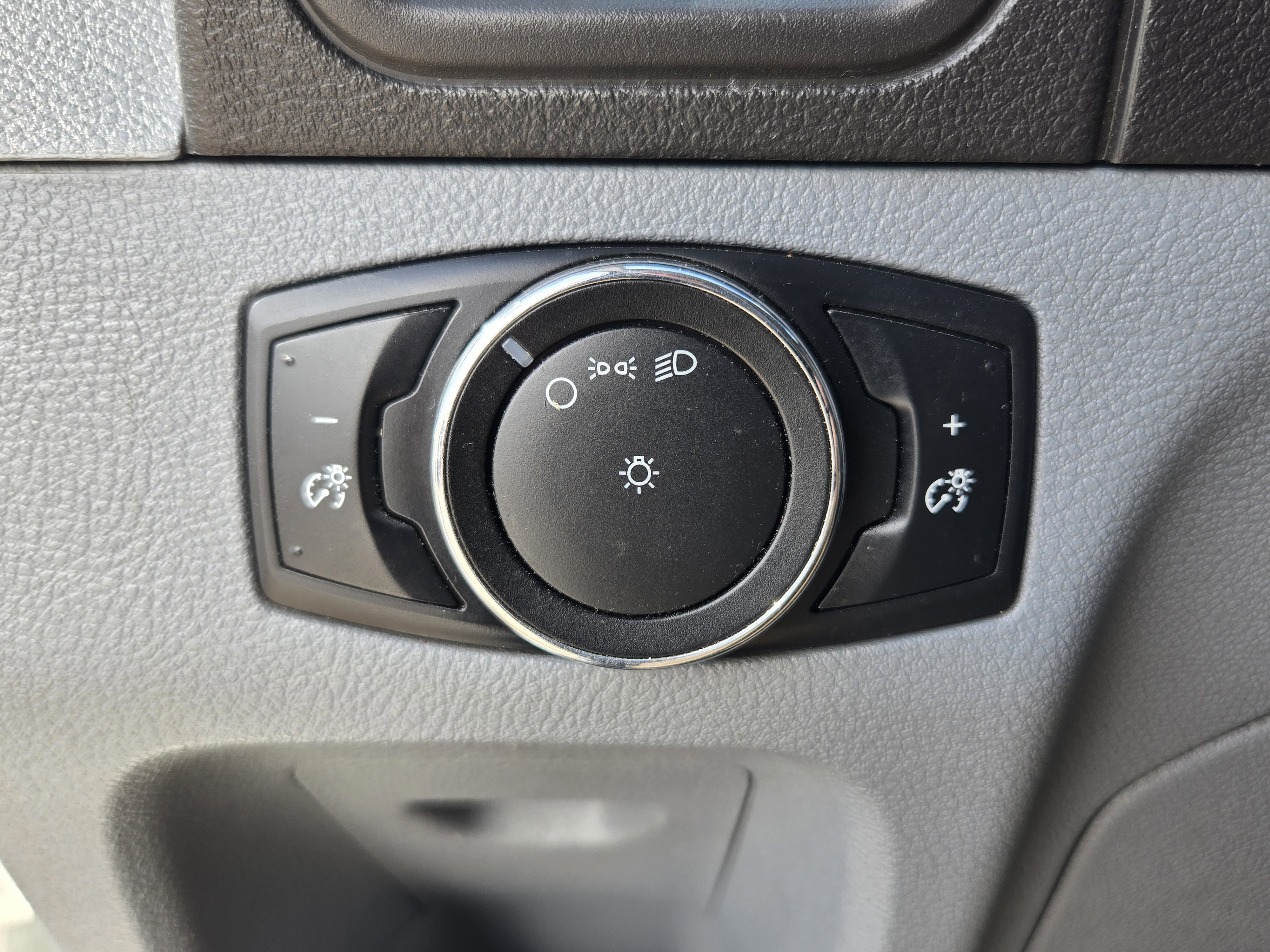 Used 2015 Ford Transit 350 156 DRW w/ Exterior Upgrade Package image 15