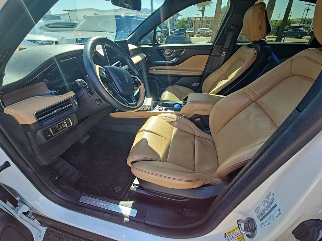 Used 2023 Lincoln Corsair Grand Touring w/ Equipment Group 302A image 7