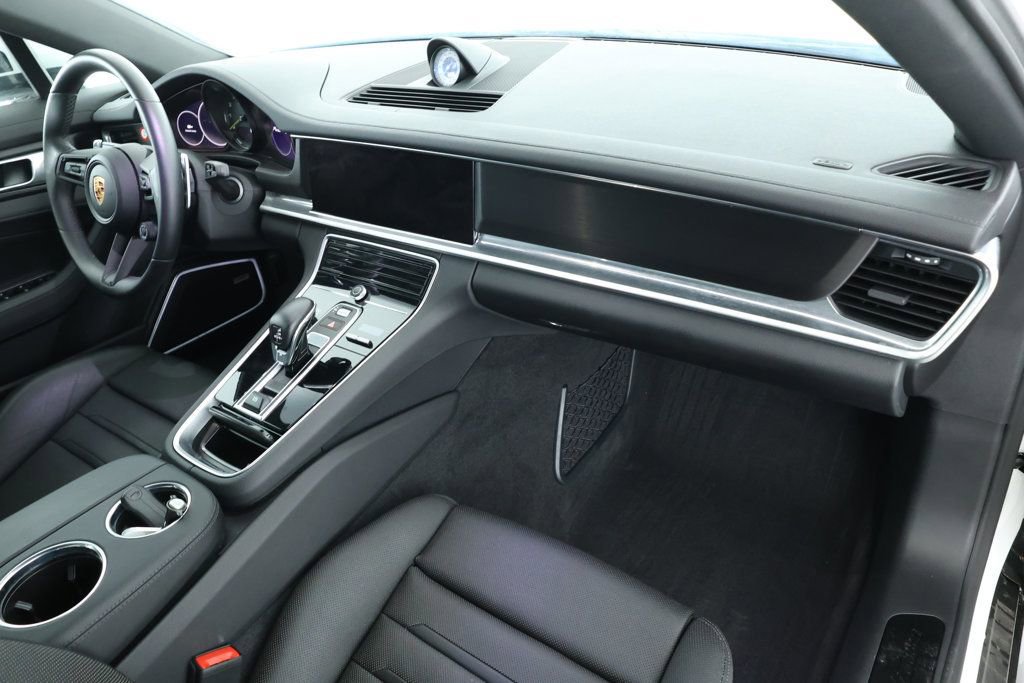 Used 2023 Porsche Panamera 4 Platinum Edition image 24