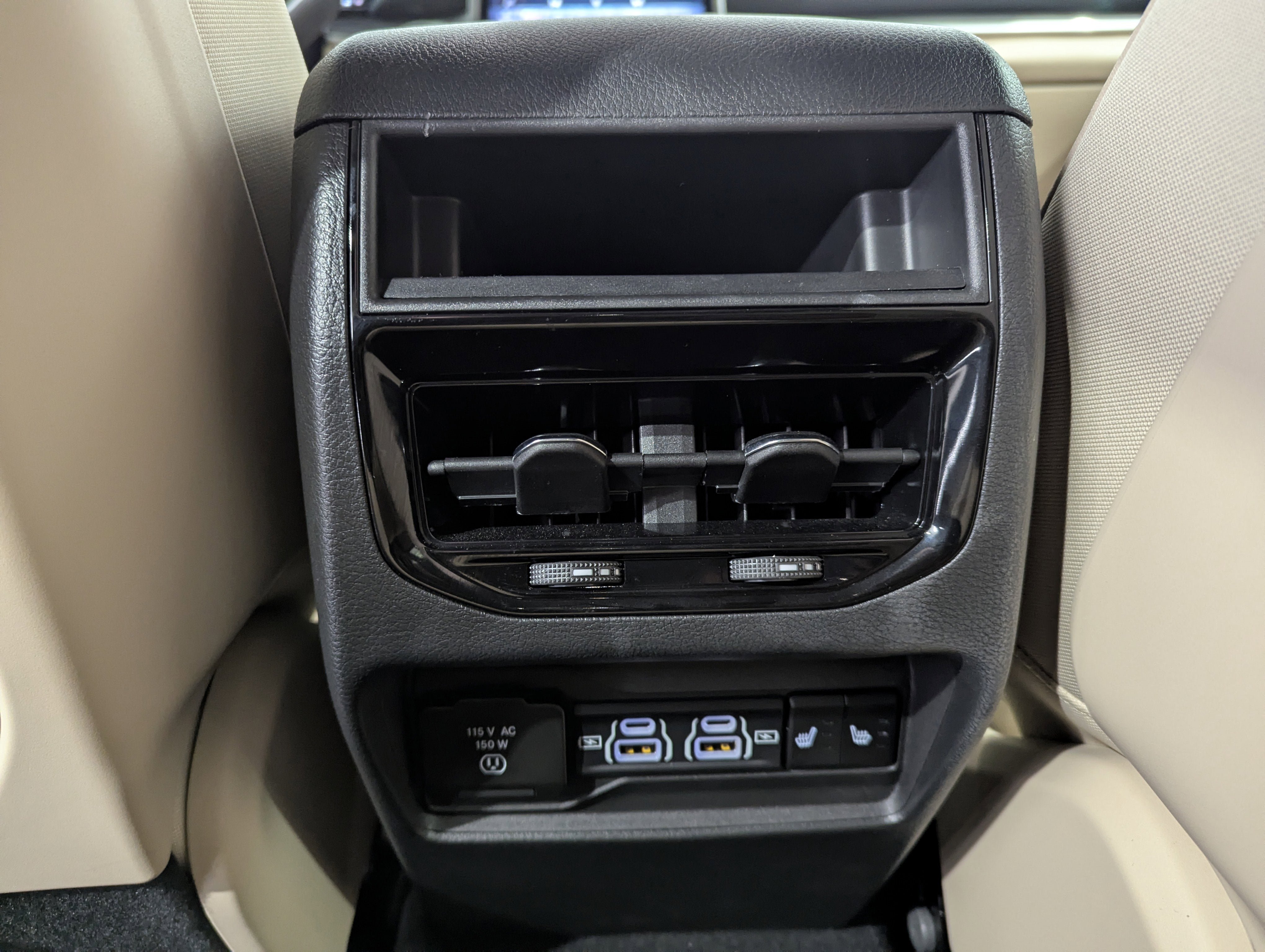 Used 2024 Jeep Grand Cherokee Limited image 12