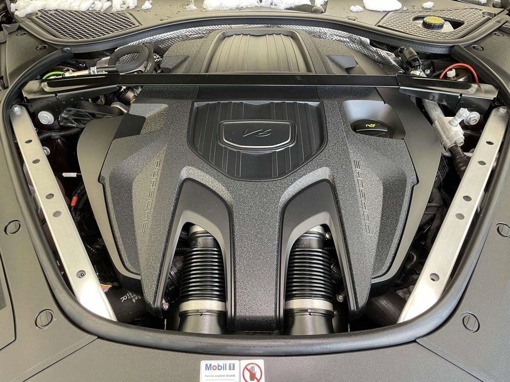 Certified 2022 Porsche Panamera 4 Platinum Edition image 24