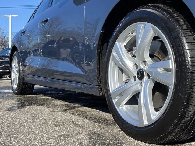 Used 2025 Audi A5 2.0T Premium image 9