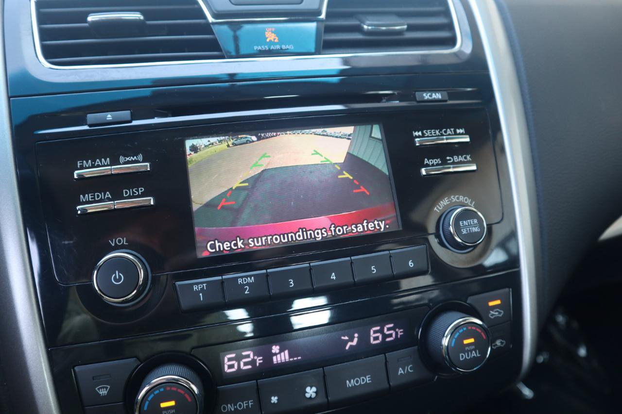 Used 2015 Nissan Altima 2.5 SV FWD image 60