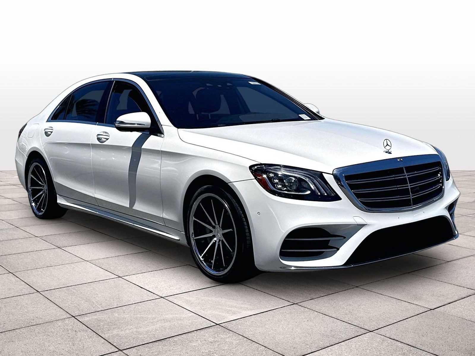 Used 2018 Mercedes-Benz S 560 Sedan image 2