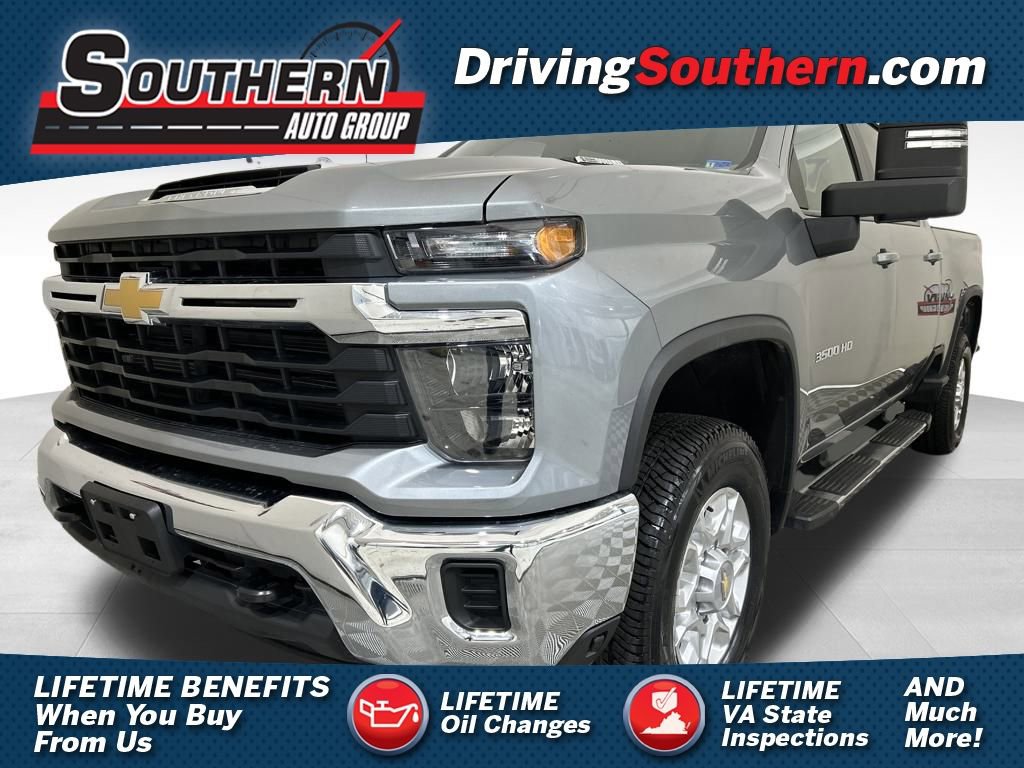 Used 2024 Chevrolet Silverado 3500 LT image 1
