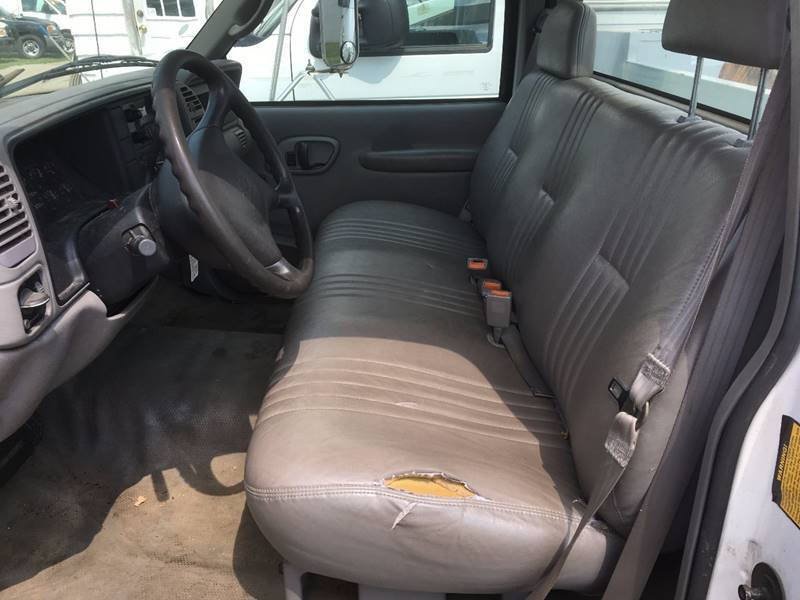 Used 2001 Chevrolet Silverado 3500 2WD Regular Cab HD image 12
