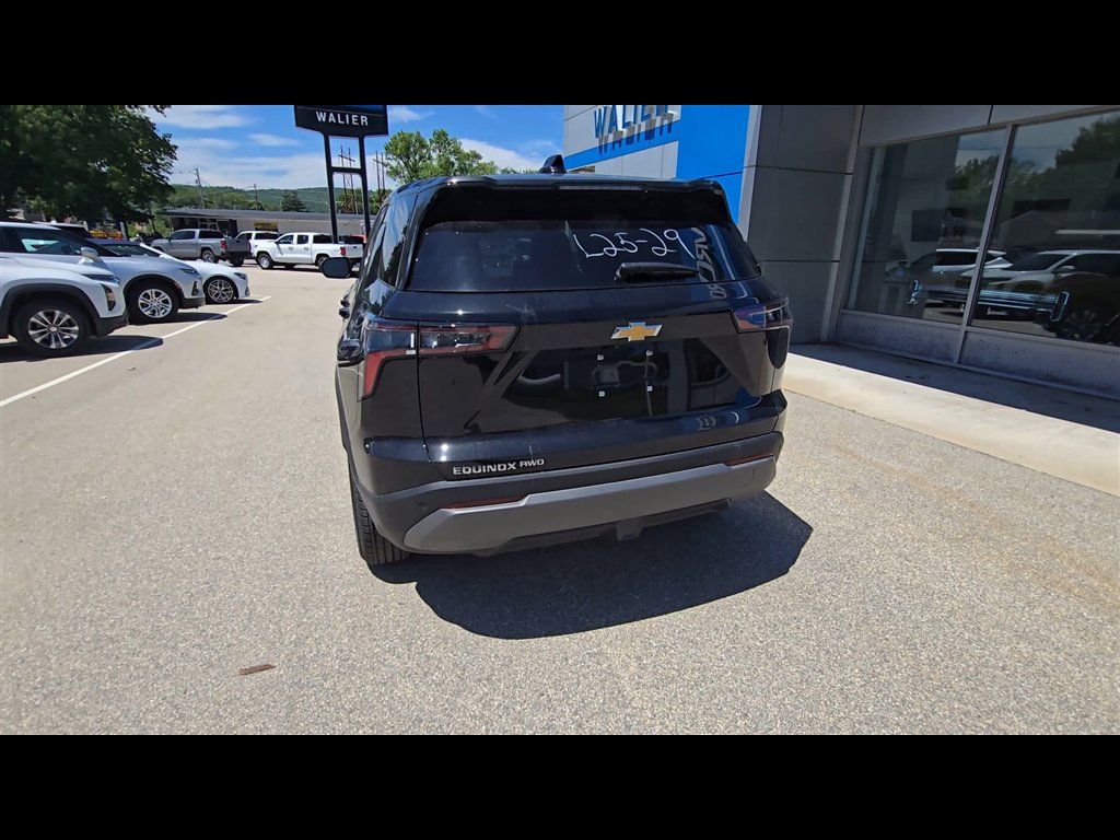 New 2026 Chevrolet Equinox LT w/ Convenience Package II image 7