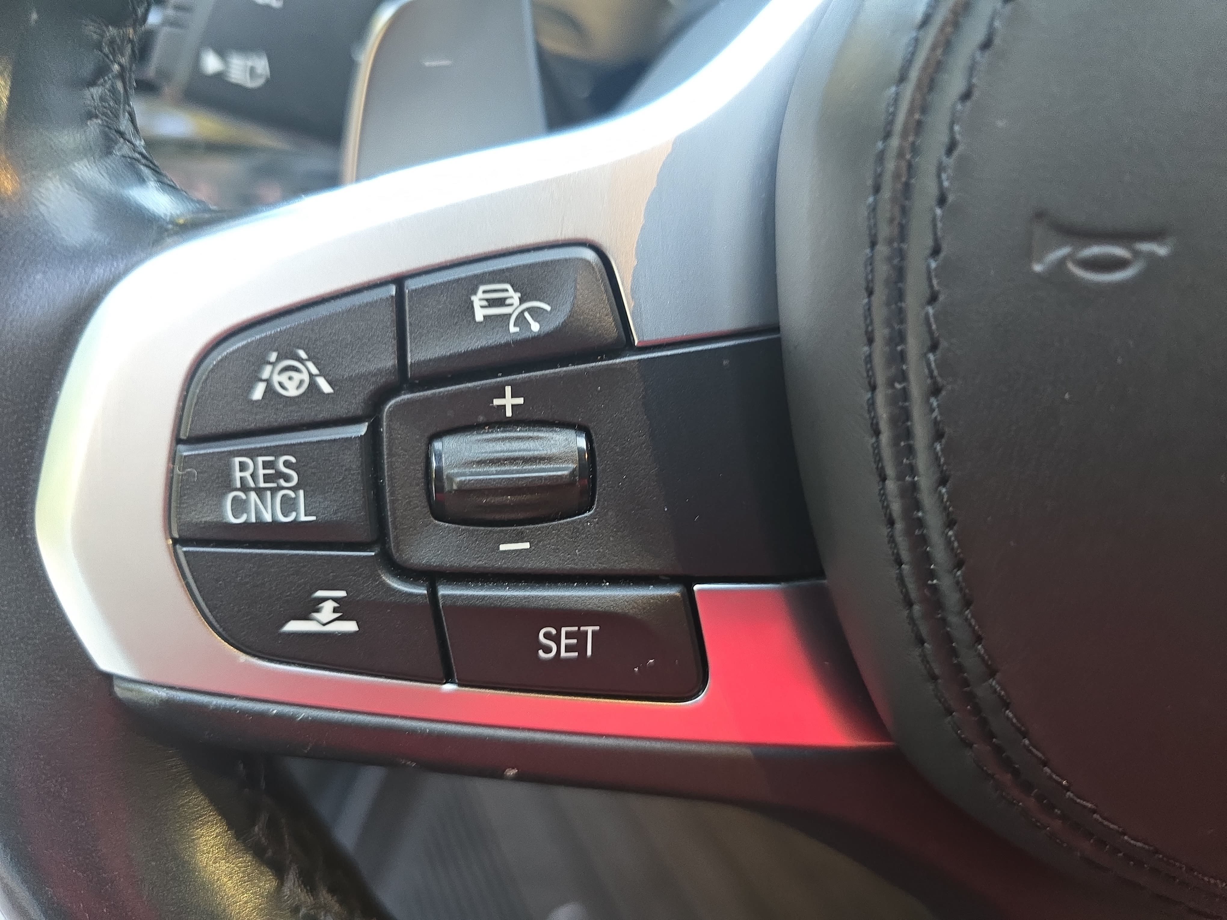 Used 2018 BMW 540i RWD image 15