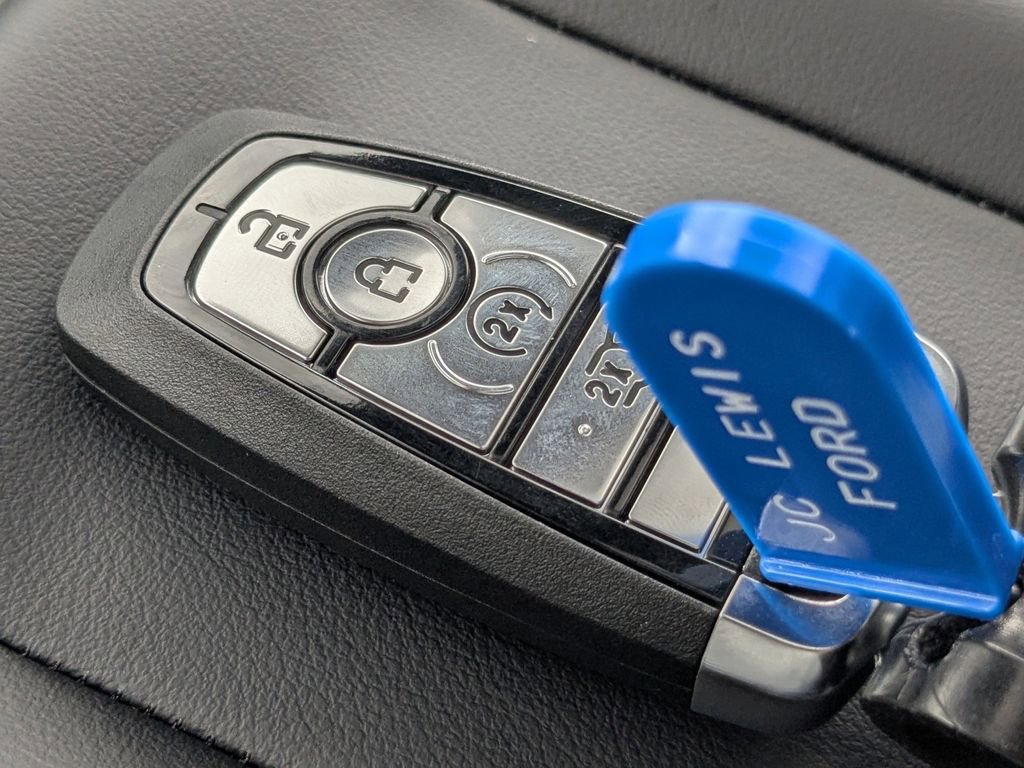 New 2025 Ford Expedition Max Platinum w/ Stealth Performance Package image 34