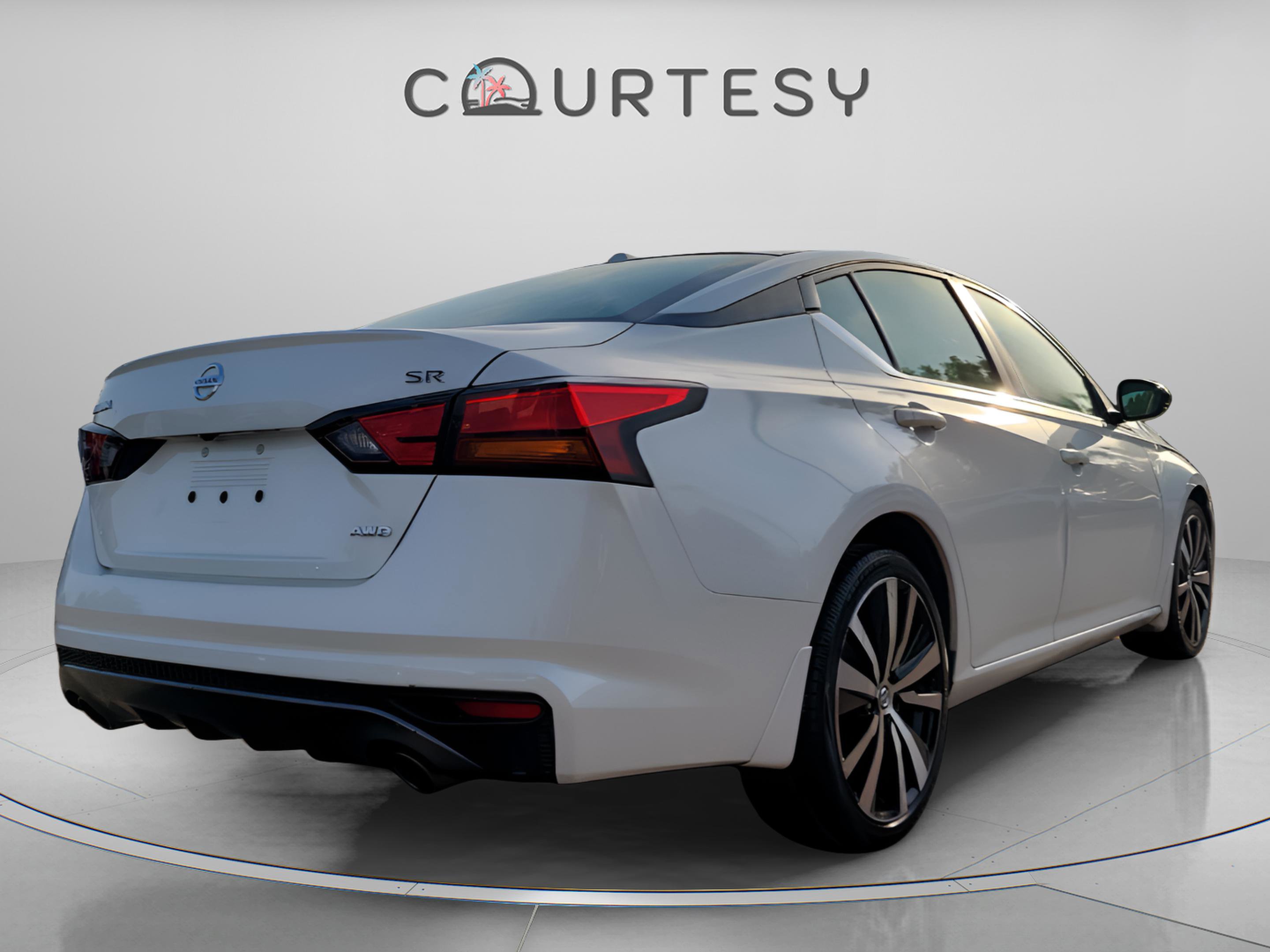 Used 2019 Nissan Altima 2.5 SR w/ SR Premium Package image 5