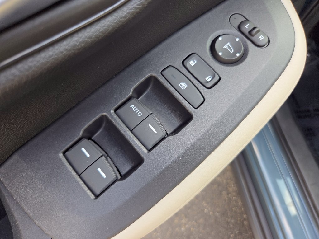 Used 2024 Honda HR-V LX image 29