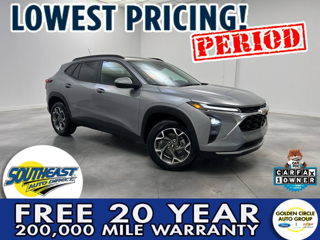 Used 2025 Chevrolet Trax LT w/ LT Convenience Package FWD image 1