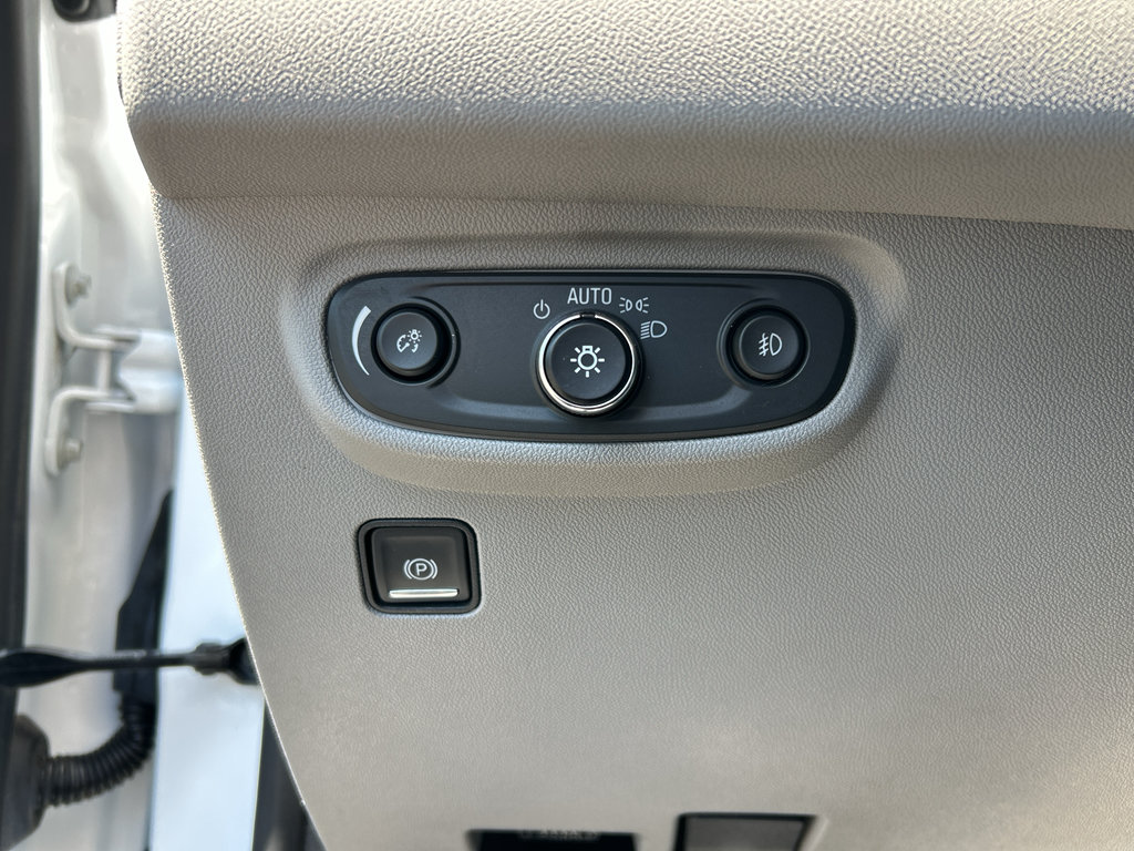 Used 2023 GMC Terrain SLT w/ Infotainment Package II AWD/4WD image 17
