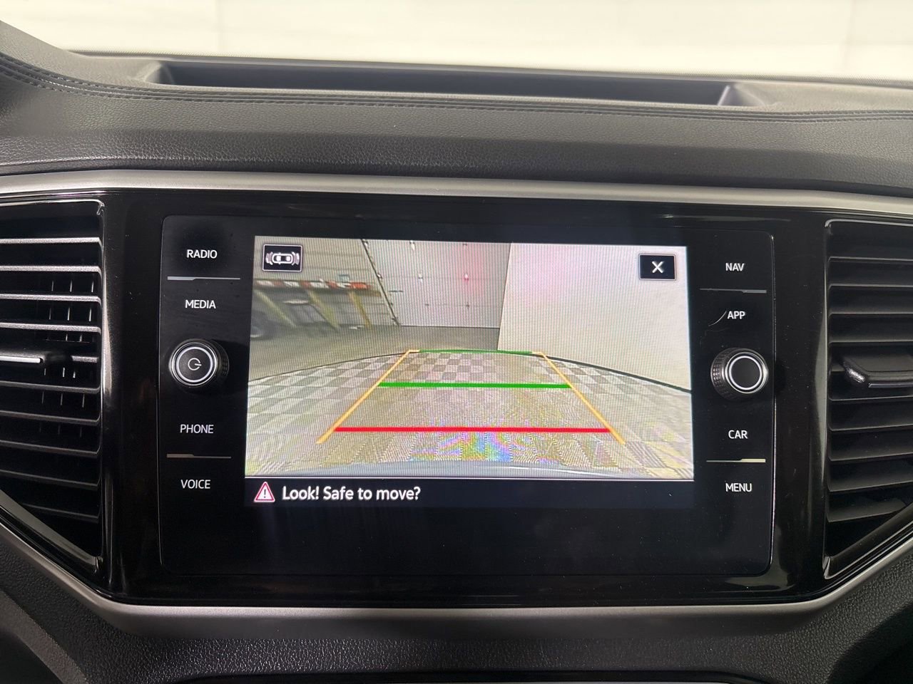 Used 2023 Volkswagen Atlas Cross Sport SEL Premium R-Line image 16