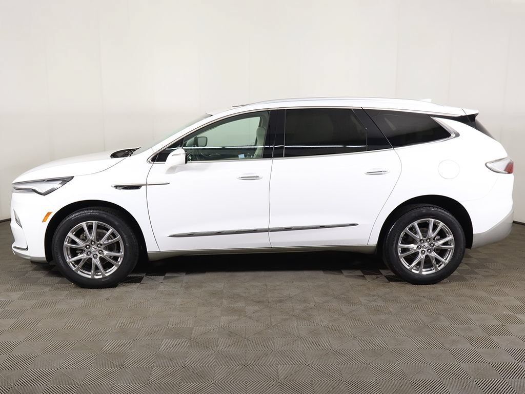 Used 2023 Buick Enclave Essence w/ Experience Buick Package AWD/4WD image 19