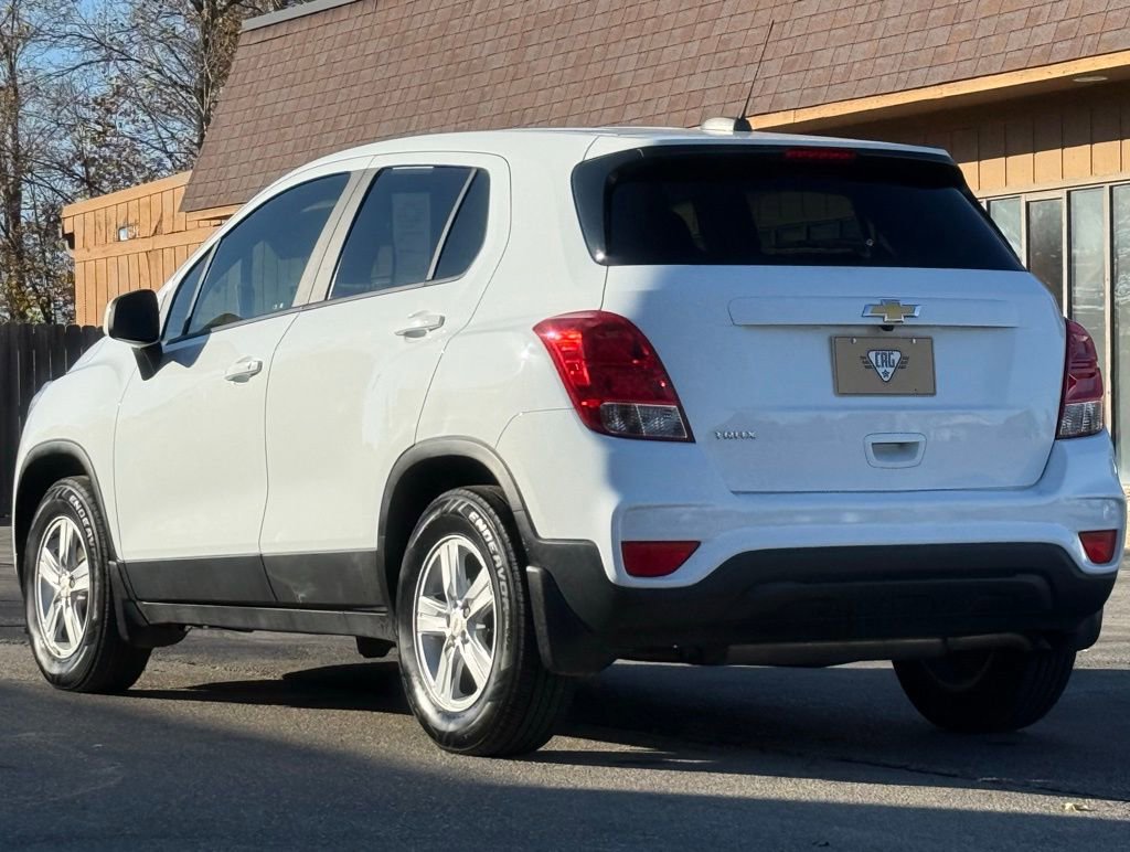 Used 2020 Chevrolet Trax LS w/ Tint and Cruise Package FWD image 3