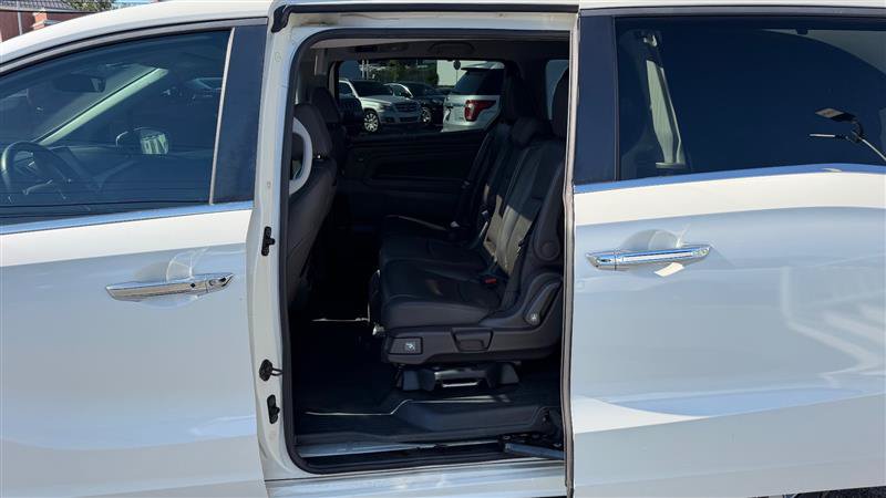 Used 2018 Honda Odyssey Touring image 43