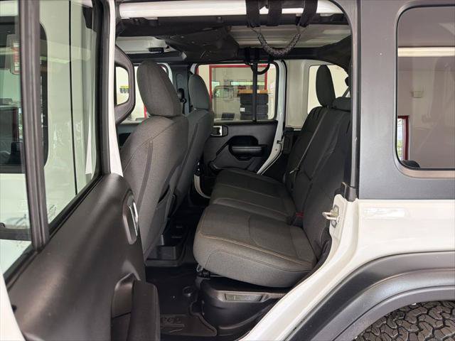 Used 2024 Jeep Wrangler Unlimited AWD/4WD image 19
