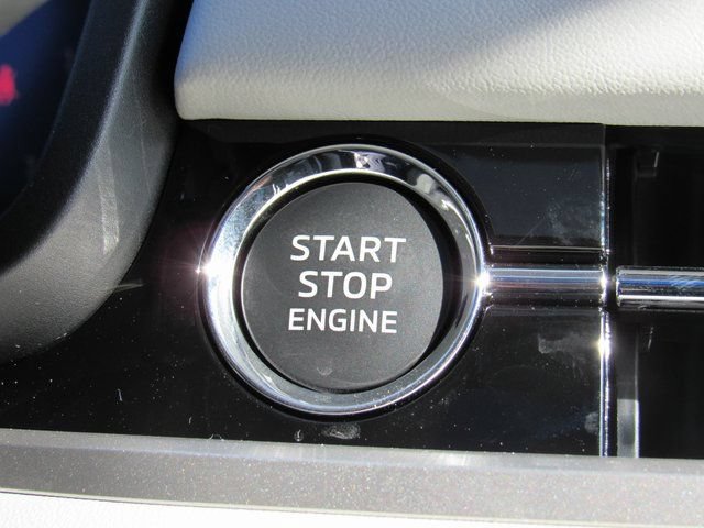 New 2026 Mitsubishi Outlander SE FWD image 16