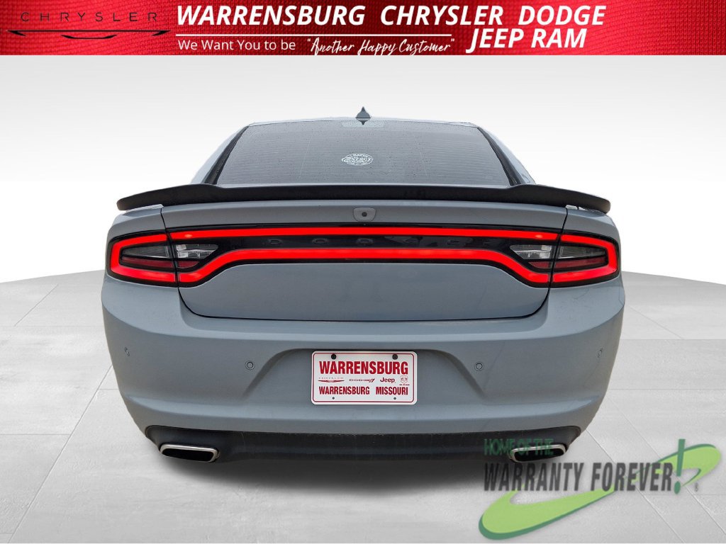 Used 2022 Dodge Charger SXT w/ Blacktop Package AWD/4WD image 5