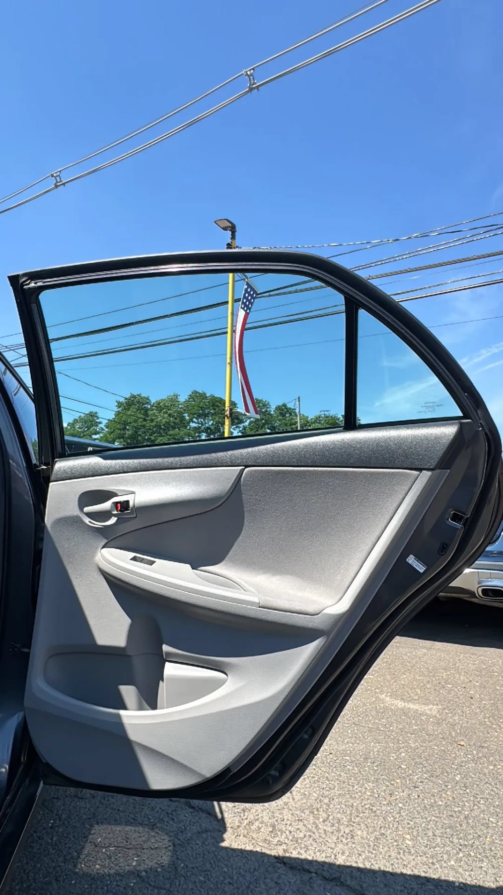 Used 2013 Toyota Corolla L FWD image 18