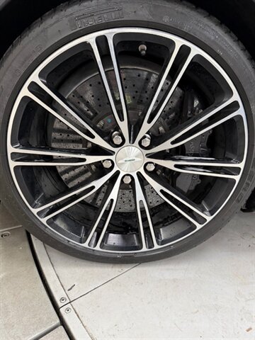 Used 2012 Aston Martin Virage Volante RWD image 39