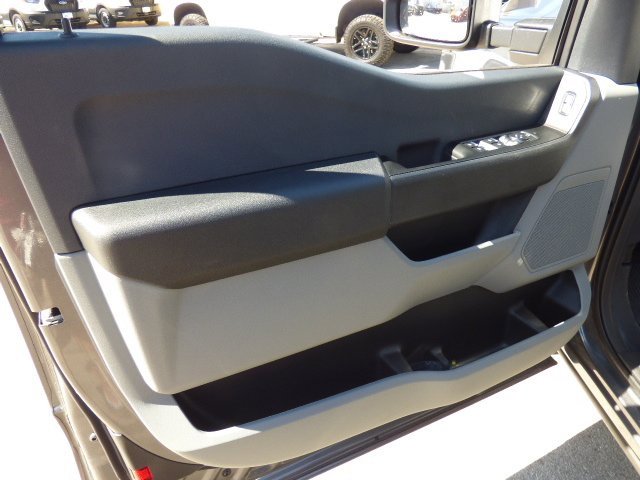 New 2026 Ford F350 XL w/ XL Chrome Package image 25