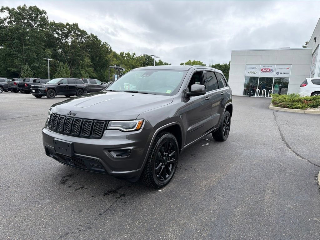Used 2021 Jeep Grand Cherokee Laredo X AWD/4WD image 8