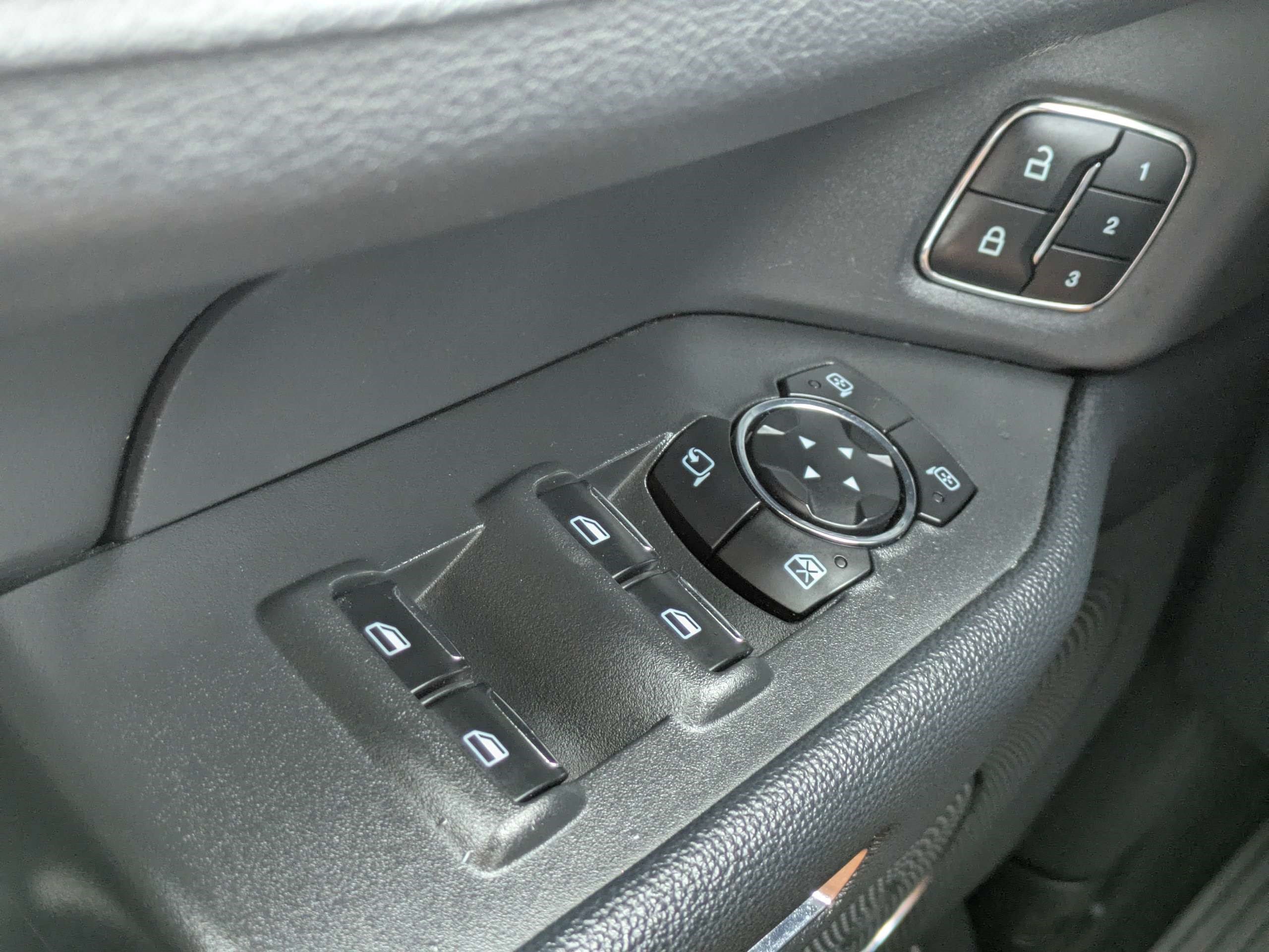 Used 2024 Ford Expedition XLT AWD/4WD image 27