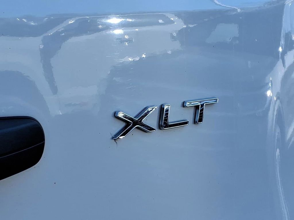 Used 2023 Ford Transit 350 XLT image 33